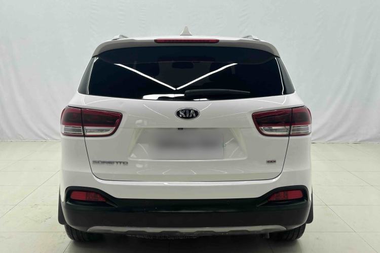 Used Kia Sorento 2015 Sorento L 2.4L Gasoline 4WD Elite Edition 7 Seats China IV Standard