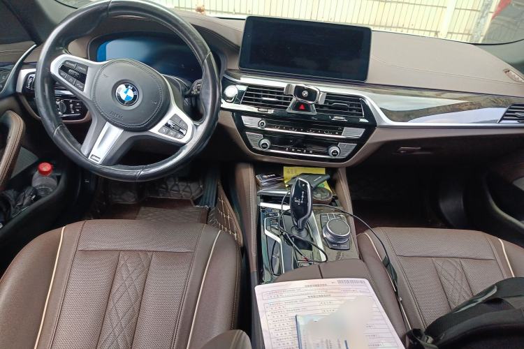 Used BMW 5 Series 2021 525Li M Sport Package Center Console
