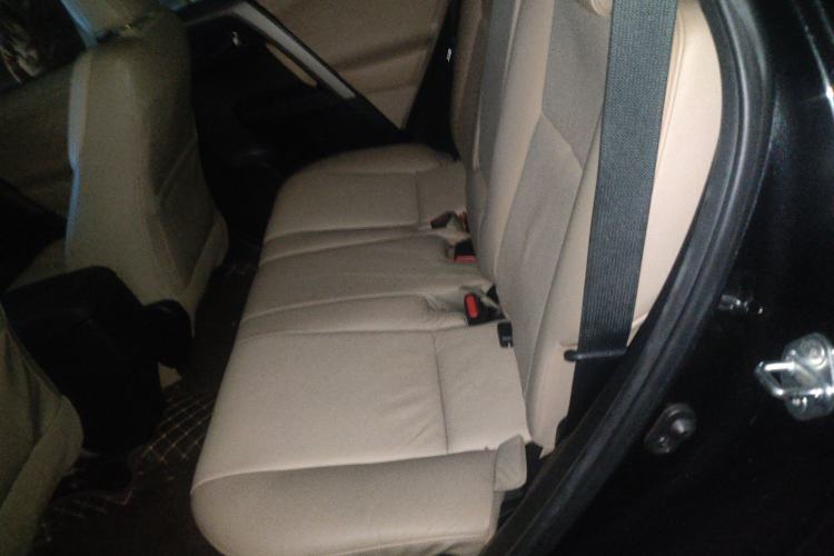 Used Toyota RAV4 2013 2.0L CVT Four-Wheel Drive New Edition