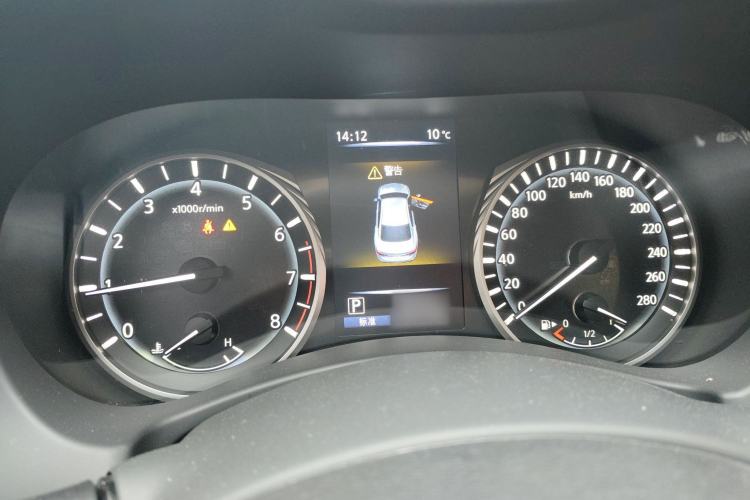 Used Infiniti Q50L 2018 2.0T Comfort Edition China VI Standard
