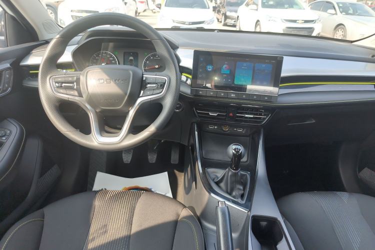 Used Roewe i5 2021 1.5L Manual Platinum Edition
