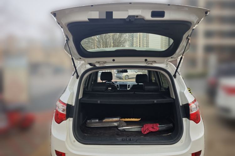 Used CHANGAN CS35 2014 1.6L Manual Luxury Navigation Model China IV Standard
