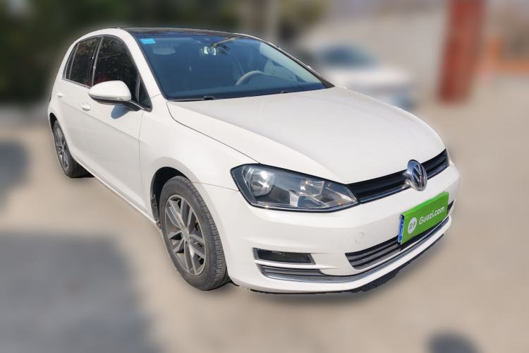 Used Volkswagen Golf 2016 230TSI Automatic Luxury Version
