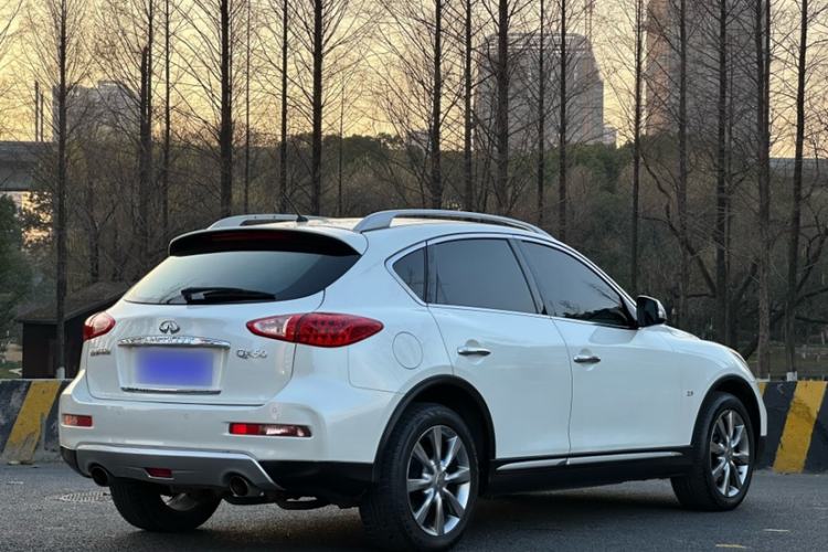 Used Infiniti QX50 2015 2.5L Enjoyment Edition