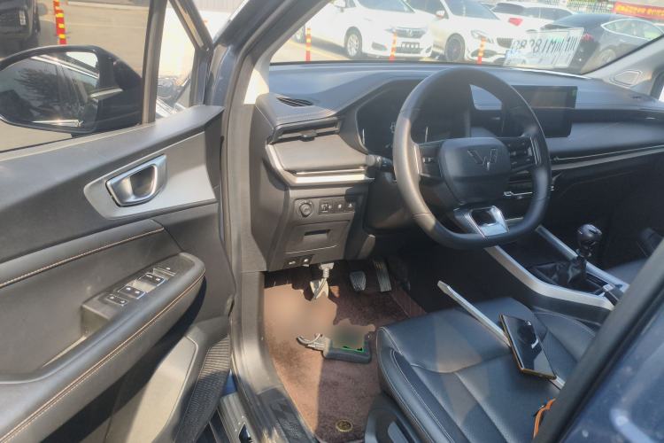 Used Wuling Jiachen 2022 1.5L Manual Comfort Edition
