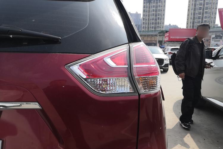 Used Nissan X-Trail 2014 2.5L CVT Luxury Edition 4WD