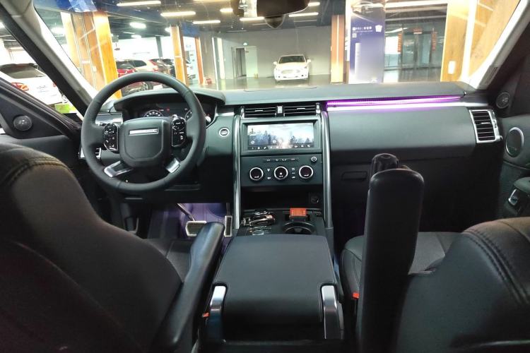 Used Land Rover Discovery 2020 3.0 SC V6 30th Anniversary Special Edition Center Console