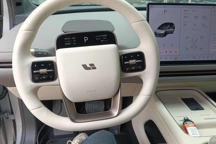 Used Li Auto Li Auto i6 2025 Model Two-Wheel-Drive Standard Type