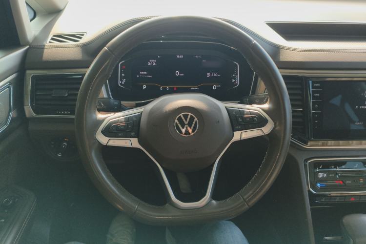 Used Volkswagen Viloran 2020 330TSI Luxury Edition Steering Wheel