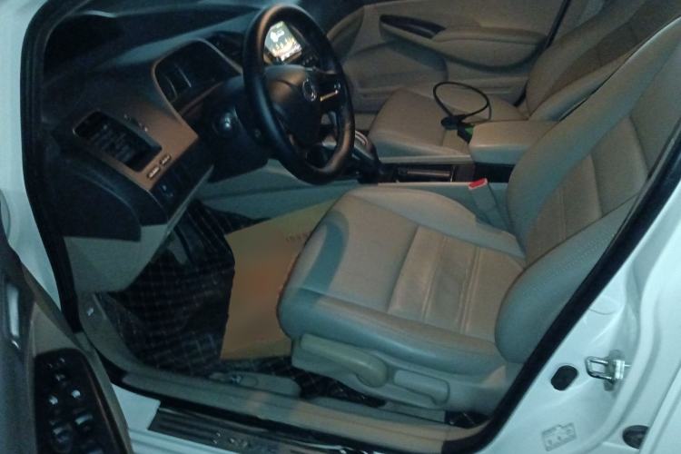 Used CIIMO CIIMO 2012 1.8L Automatic