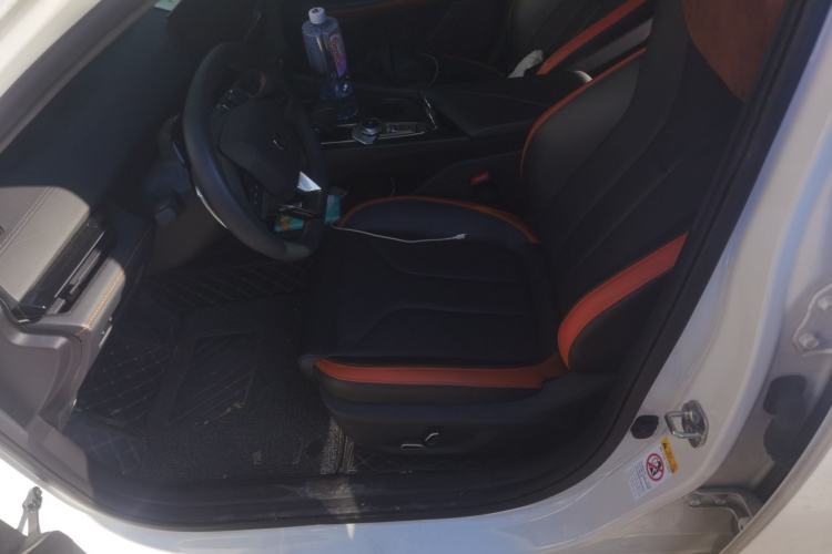 Used Changan UNI-V 2023 1.5T Prestige Model
