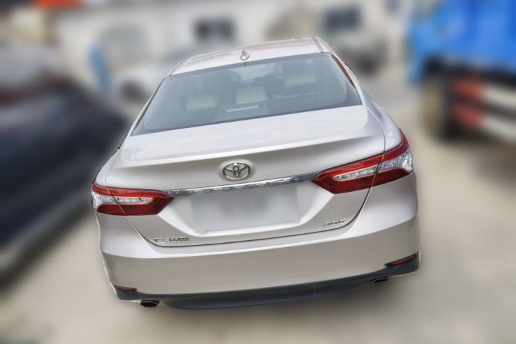 Used Toyota Camry 2021 2.0G Luxury Edition
