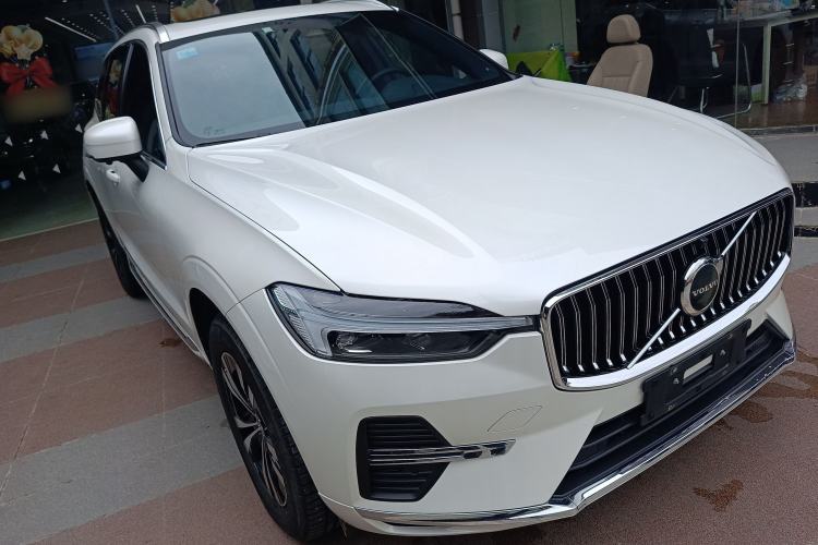 Used Volvo XC60 2023 B5 4x4 Smart Luxury Edition
