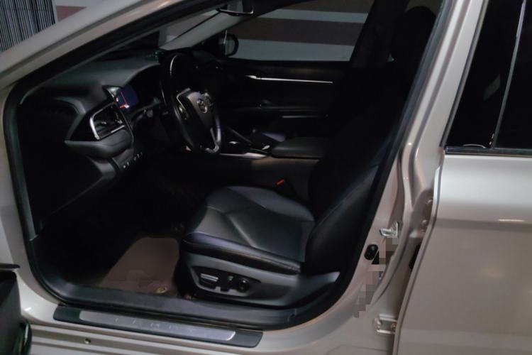 Used Toyota Camry 2021 2.5G Luxury Edition