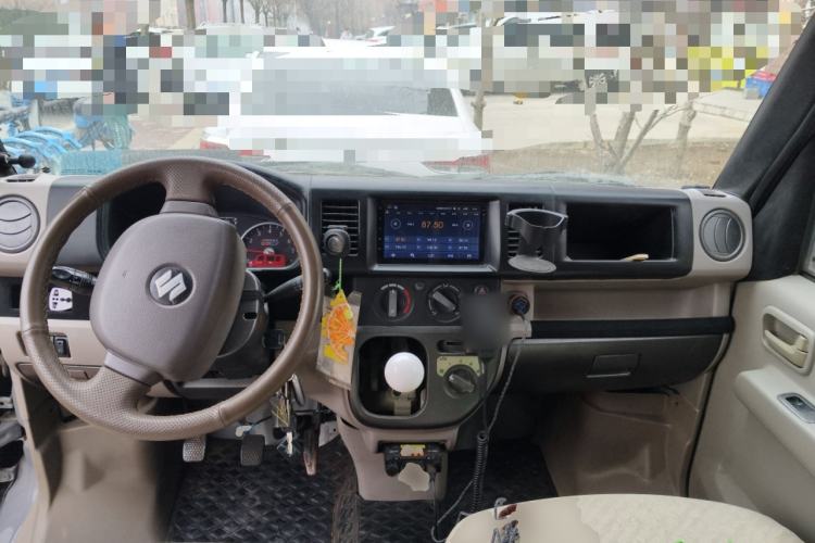 Used Suzuki Landy 2010 1.2L Manual Standard Edition – Sunshine Version Center Console