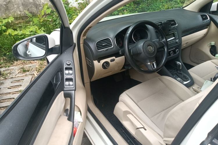 Used Volkswagen Golf 2012 1.6L Automatic Comfort Model
