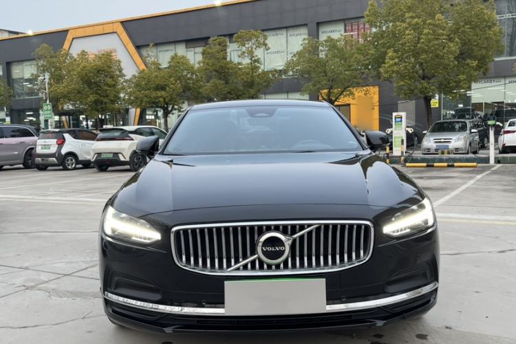 Used Volvo S90 2024 B5 Zhiyi Luxury Edition