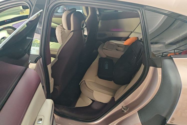 Used Xiaomi Auto YU7 2025 Ultra-Long Range High-Performance All-Wheel-Drive Max Edition