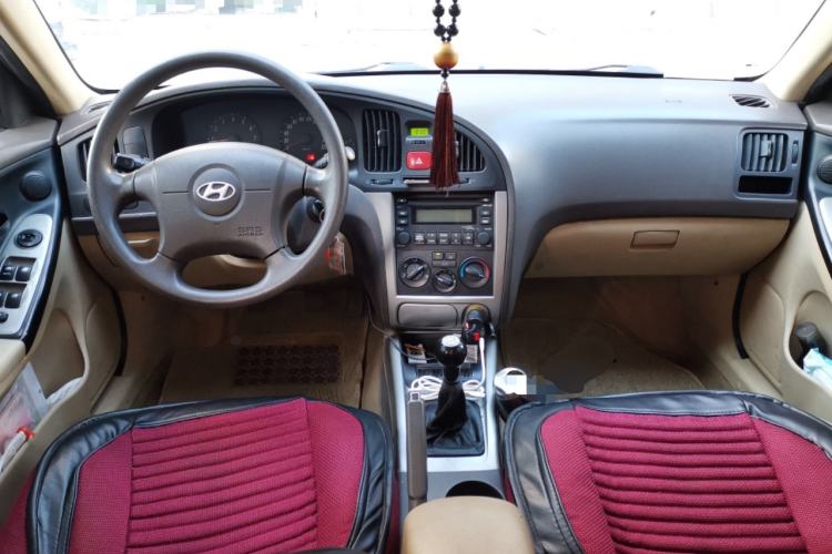 Used Hyundai Elantra 2011 1.6L Manual Comfort Version
