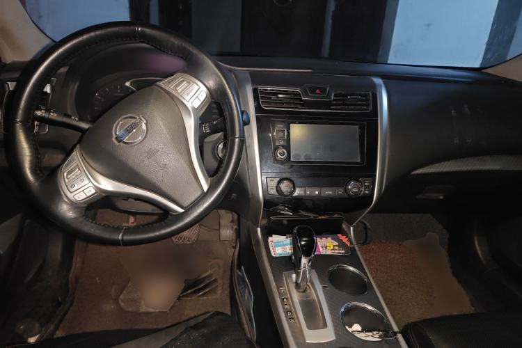 Used Nissan Teana 2016 2.0L XL Comfort Edition Center Console