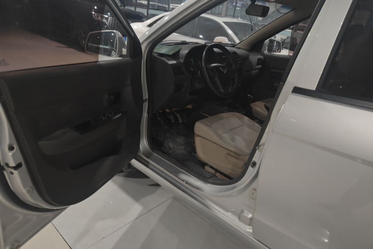 Used Wuling Hongguang 2014 1.5L S Standard Version
