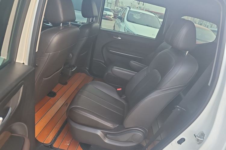 Used GAC Trumpchi M6 2019 270T DCT Luxury Edition (7-seater) China VI Left Rear Seat