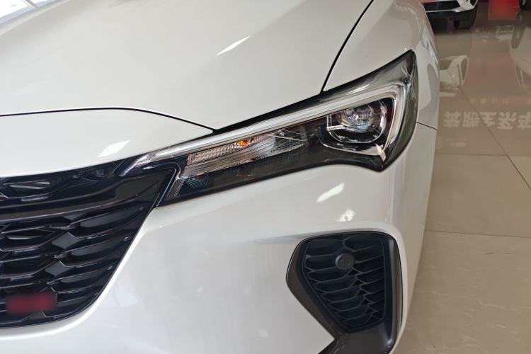 Used Buick Verano 2023 Pro GS Hunter Wind Edition Left Front Headlight