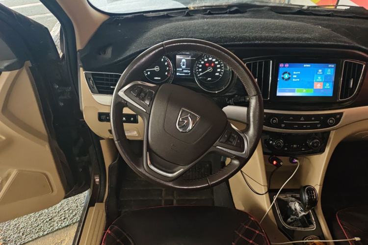 Used Baojun 730 2016 1.5L Manual Luxury Edition 7 Seats