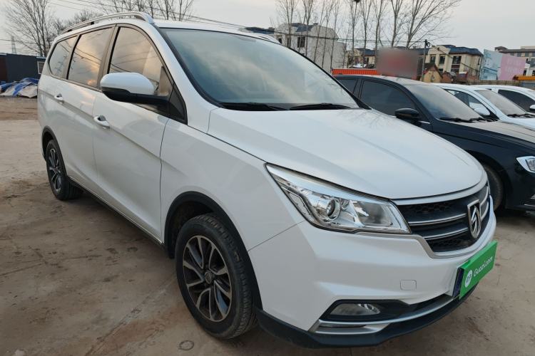 Used Baojun 730 2019 1.5T Manual Fashion Model 7-seater China VI
