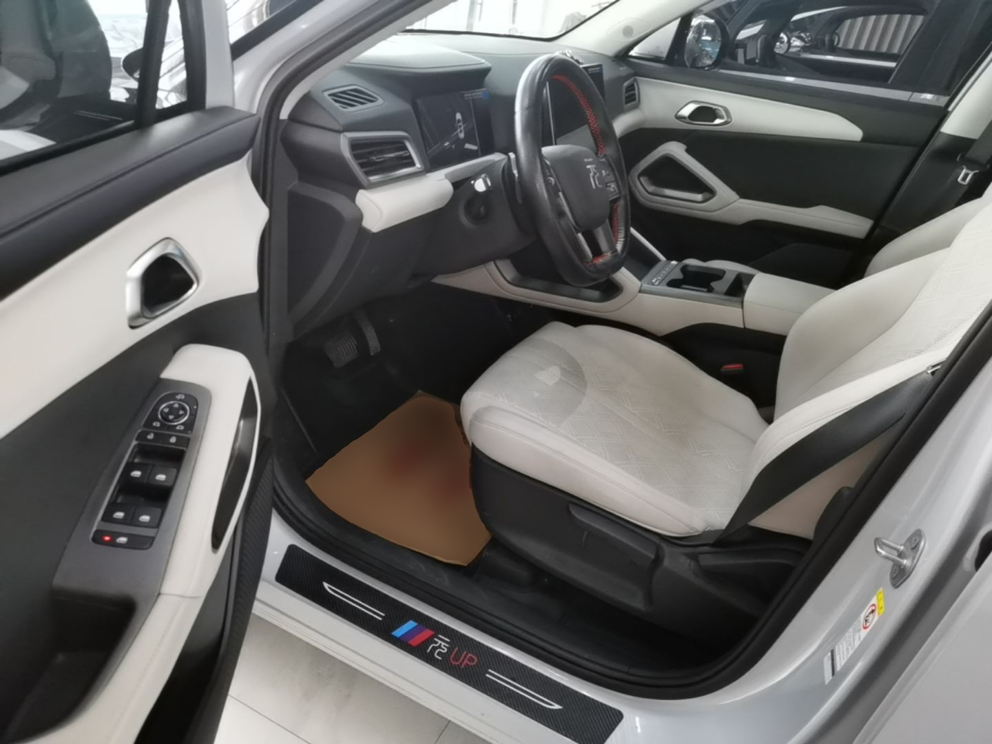 BYD Yuan UP 2025 Intelligent Driving Version 401 KM Dynamic Edition — снимка 17