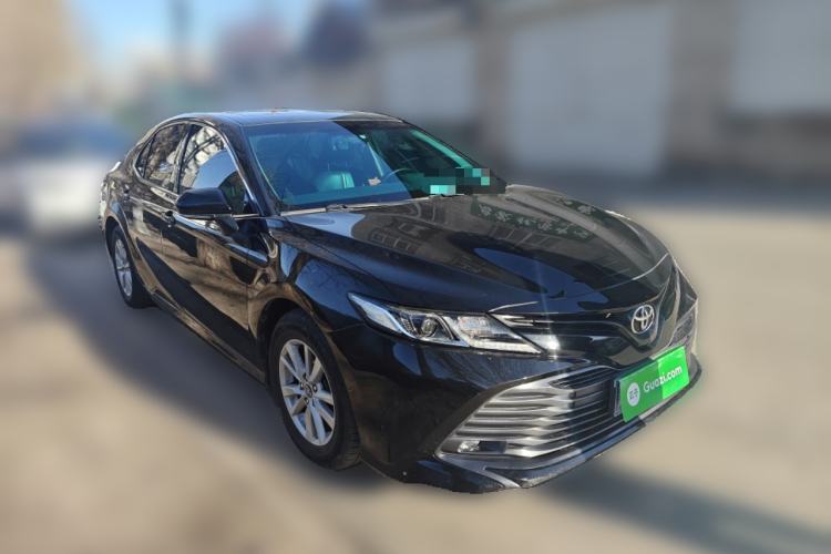 Used Toyota Camry 2018 2.0E Leading Edition