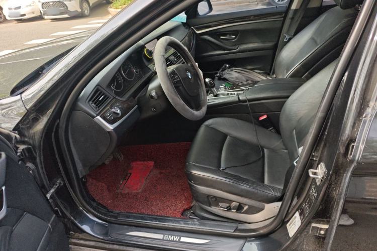 Used BMW 5 Series 2012 523Li Leading Model