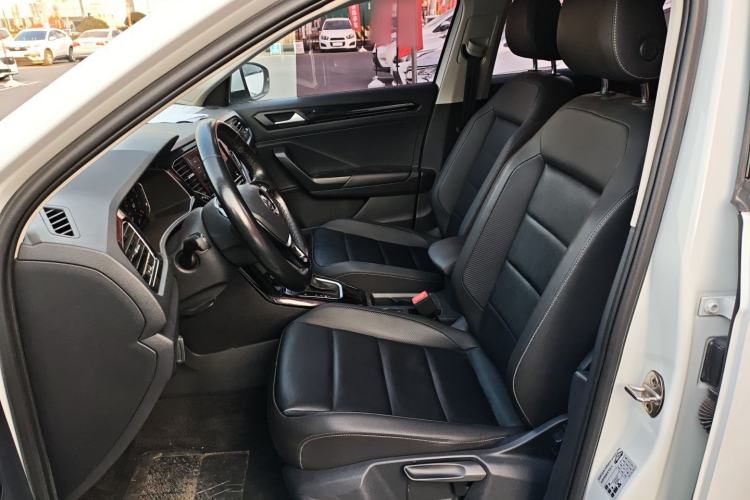 Used Volkswagen T-ROC 2020 280TSI DSG Two-Wheel Drive Comfort Version
