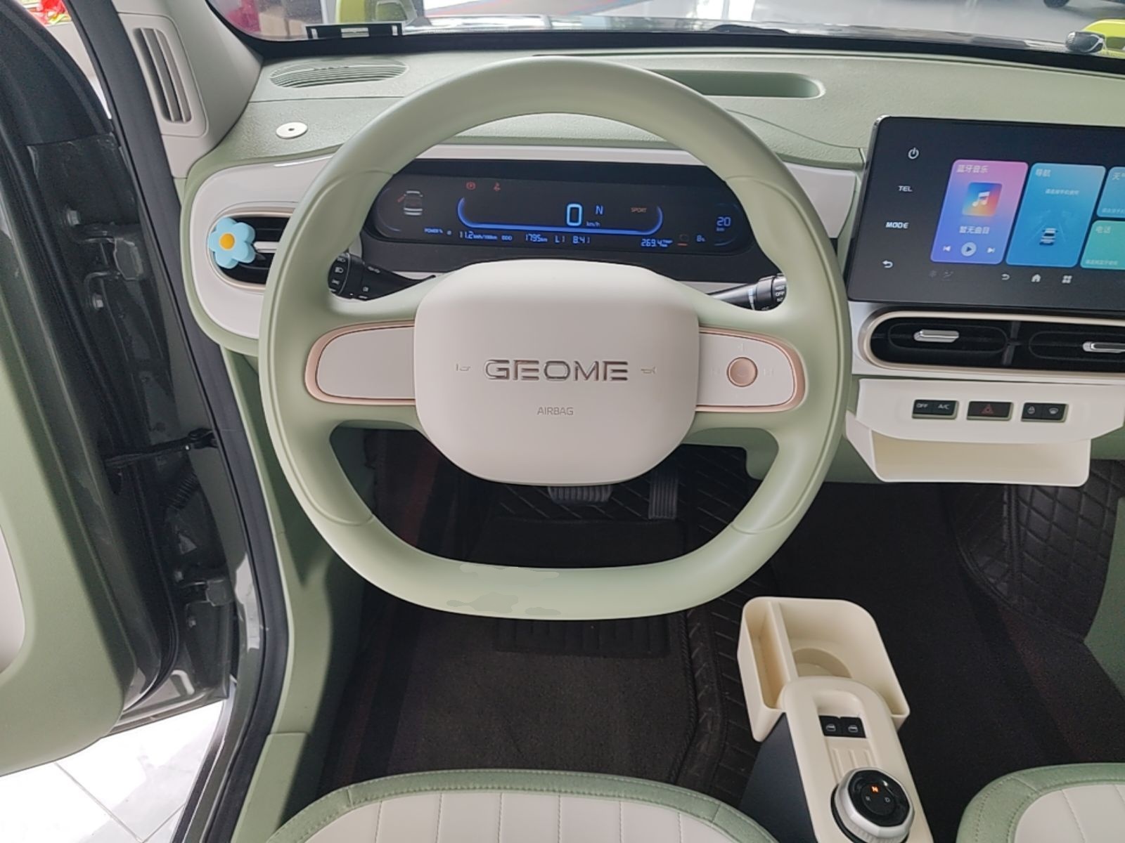 Geely Galaxy Panda 2025 210km Panda Rider — снимка 13