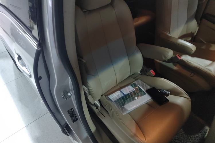 Used Buick GL8 2017 25S Comfort Version China V Standard Right Front Seat