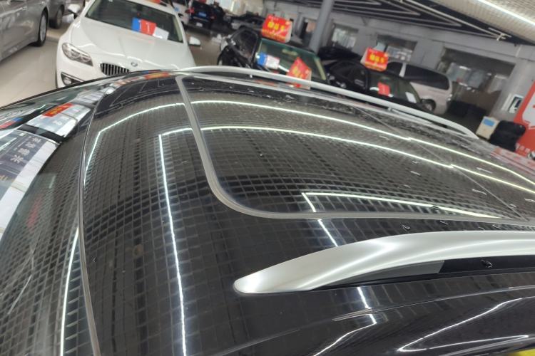 Used Volkswagen T-ROC 2023 300TSI DSG Two-Wheel Drive Starlight Edition
