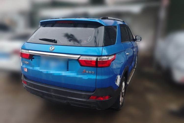 Used Dongfeng Fengon S560 2018 1.8L CVT Elite Model 7 Seats
