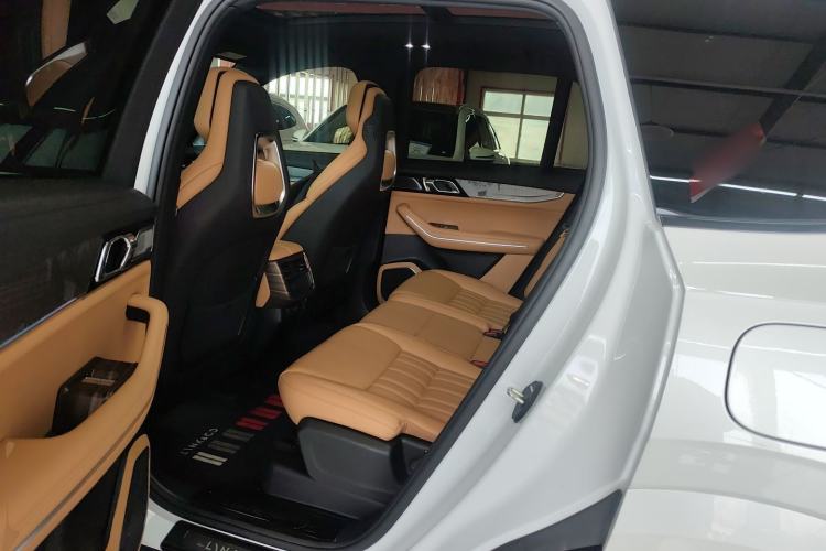 Used Lynk & Co 09 EM-P 2023 2.0TD EM-P Long-Range Version PM 7-Seater