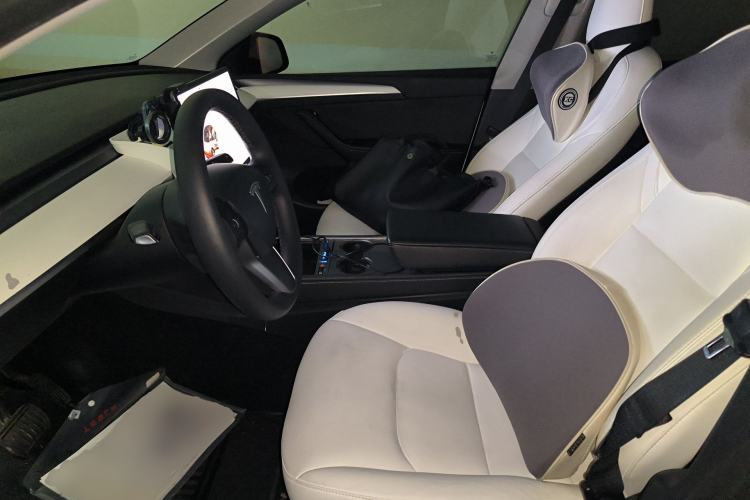 Used Tesla Model Y 2021 Long-Range All-Wheel-Drive Version 3D7
