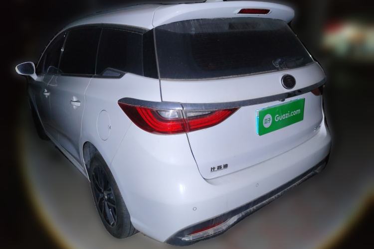 Used BYD Song MAX 2017 1.5T Automatic Smart Connect Elite 7-Seater
