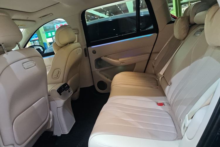 Used Hima AITO M8 2025 Extended-Range Max+ Version 53.4 kWh 5-Seater Edition