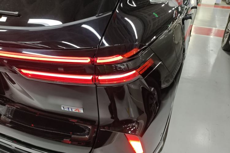 Used Wey Mocha New Energy 2024 Hi4 Four-Wheel Drive Long-Range Version
