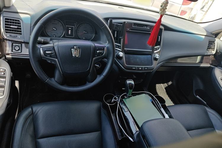 Used Toyota Crown 2015 2.0T Fashion Edition Center Console