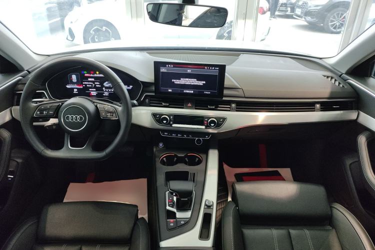 Used Audi A4L 2022 40 TFSI Luxury Dynamic Model