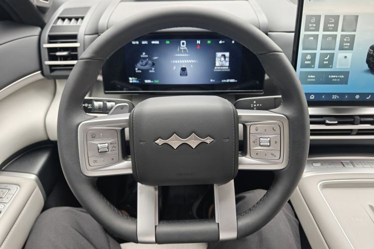 Used Formula Leopard Tai 7 2025 Model 200 km Two-Wheel Drive Max Edition
