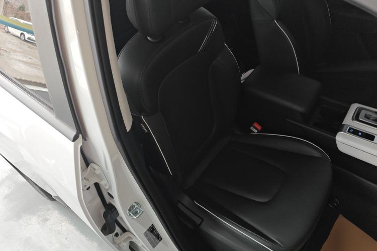 Used Hyundai ix35 2023 Musso 2.0L Deluxe Edition DLX
