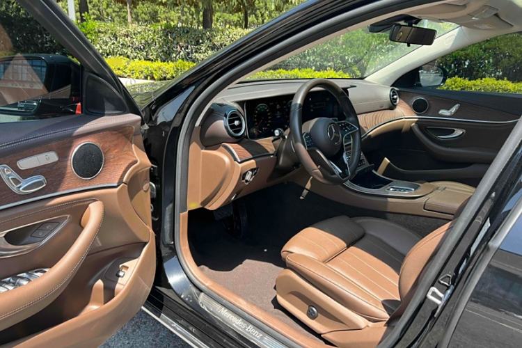 Used Mercedes-Benz E-Class 2023 E 260 L
