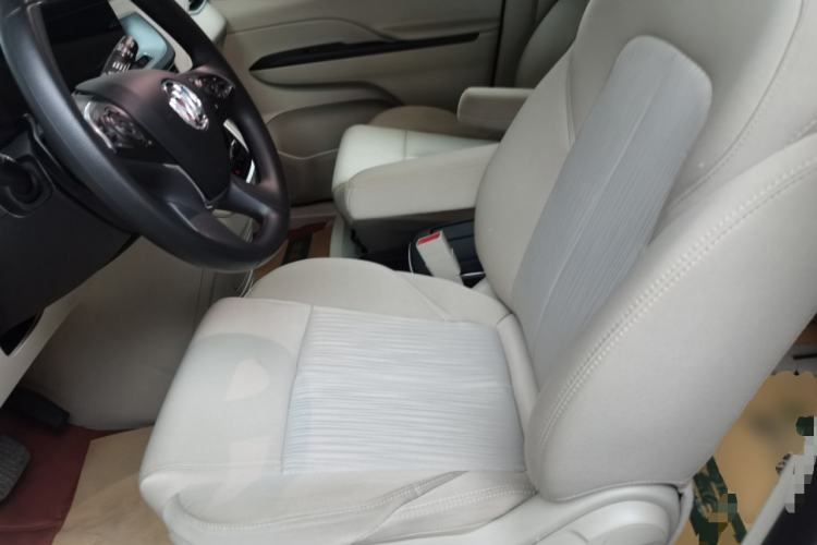 Used Buick GL8 2022 ES Landtrek 653T Comfort Edition