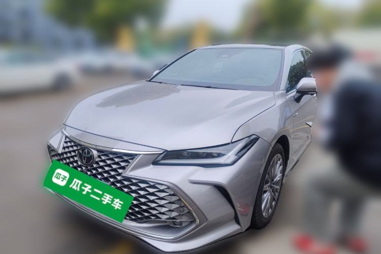Used Toyota Avalon 2024 Dual-Engine 2.5L XLE Premium Edition