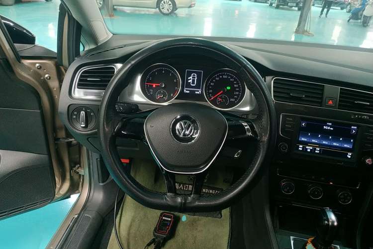 Used Volkswagen Golf 2017 230TSI Automatic Comfort Edition – Celebrating Milestone of One Million Units